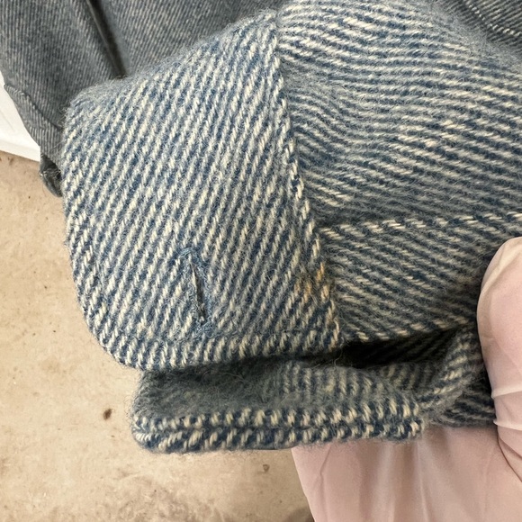 Vintage Men’s Medium Blue Wool Button Down Shirt - Picture 6 of 11